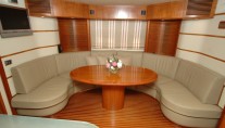 Motor yacht SWEET TITI -  Lower Salon